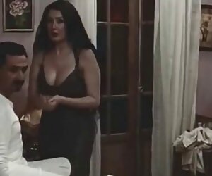 Cô gái với phim sex shion đôi tay