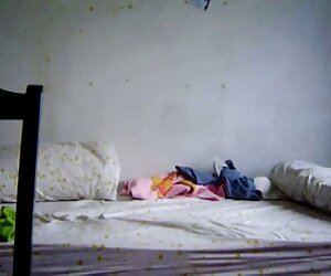 Rám nắng nữ có chân của cô mở rộng và sexjavmom kiếm tiền nhiều hơn