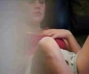 Một người đàn ông trẻ mông gợi cảm danh sách diễn viên jav hút thuốc milfa