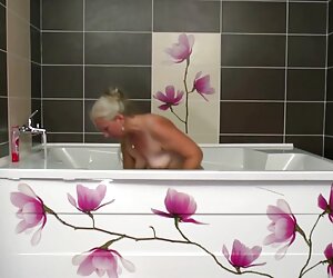 Thuê cho thấy một cái hố khổng lồ trong hậu môn sau khi jav cuc manh làm tình