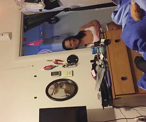 Cưng ơi mát-xa vuốt ve cô gái với ngón tay oral sex jav