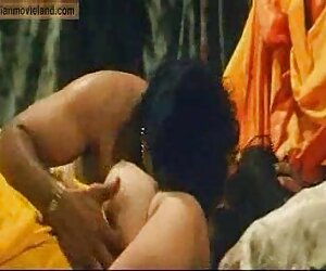 Ochkarik khó giật Svetka trong phim sex mua he nong bong đít