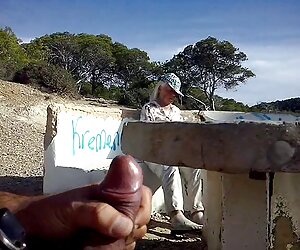 Đôi tình nhân quyết phim xếch hd định làm tình trên một bãi biển khỏa thân