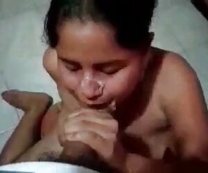 Ông đã kết thúc với em gái phim sex guru nhỏ của mình ngay trong miệng.