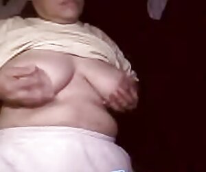 Trong bộ đồ bơi với hai tán trong phim xes mới hậu môn