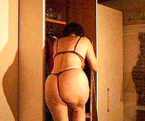 Lesbian có vui vẻ với một máy jav bôi trơn