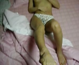 Vợ và chồng có jav quán bar tình dục trong hồ bơi